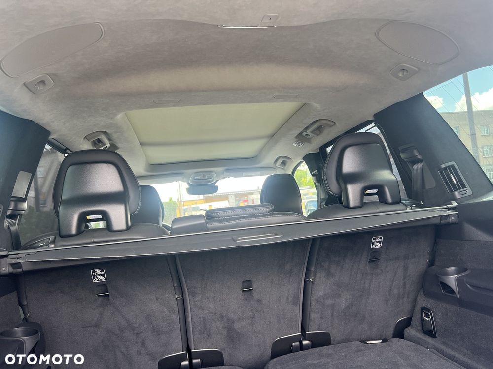 Volvo XC 90 T8 AWD Ultra Dark - 40