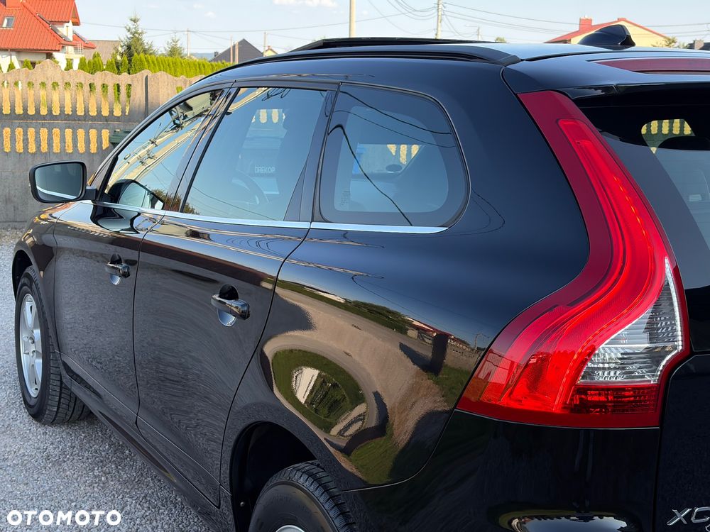 Volvo XC 60 D3 R-Design Momentum - 10