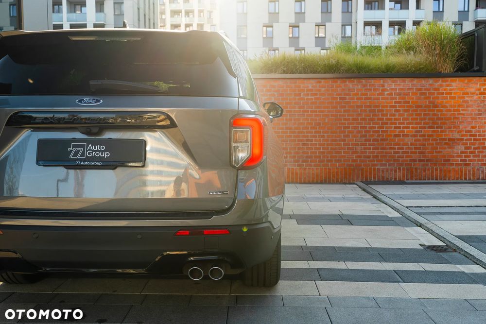 Ford Explorer 3.0 EcoBoost PHEV 4WD ST-Line - 29