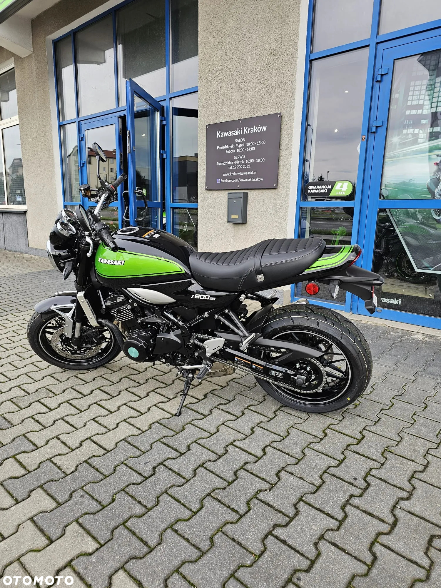 Kawasaki Z 900 RS - 2