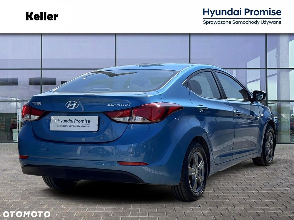 Hyundai Elantra - 6