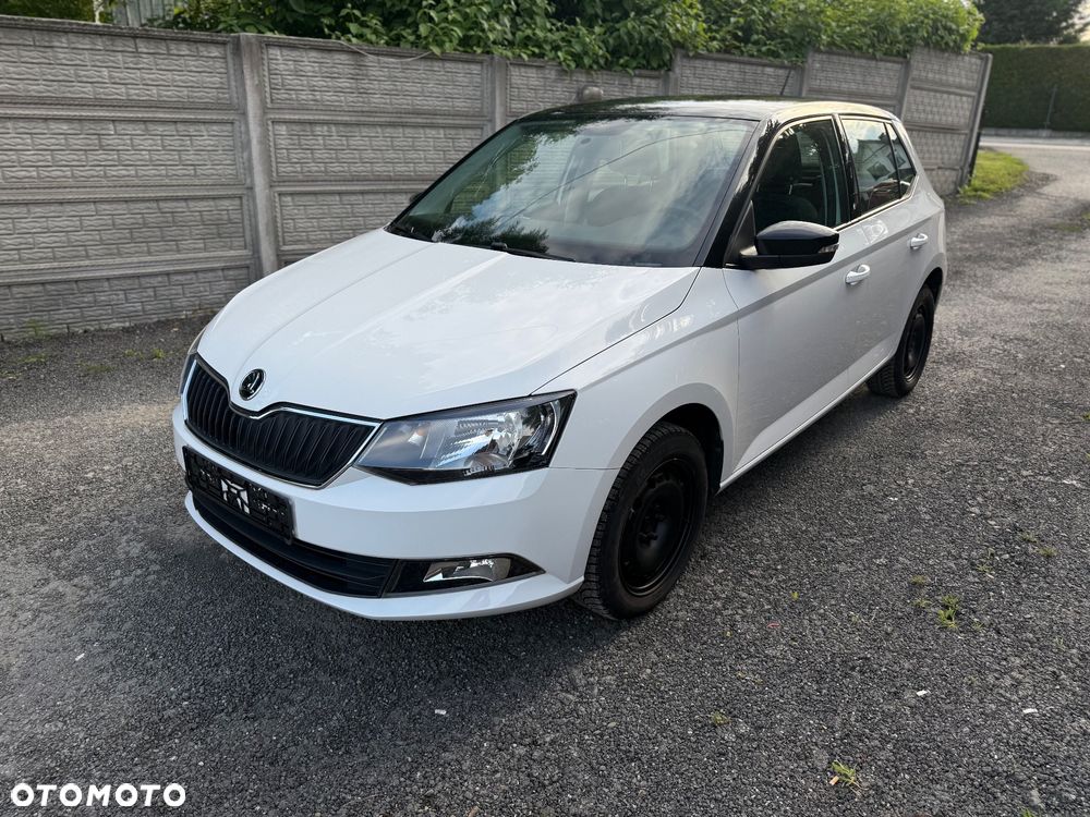 Skoda Fabia 1.0 TSI Style Color - 1
