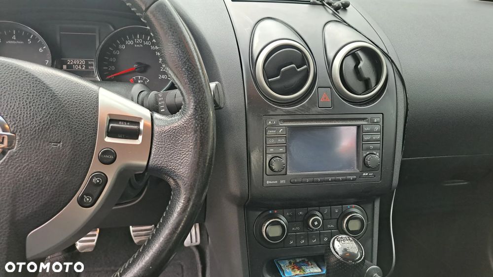 Nissan Qashqai 2.0 4 x 4 tekna - 9