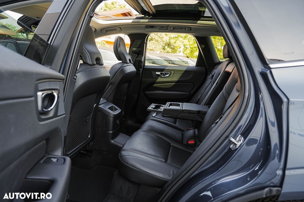 Volvo XC 60 Recharge T6 Twin Engine eAWD Inscription Expression - 17