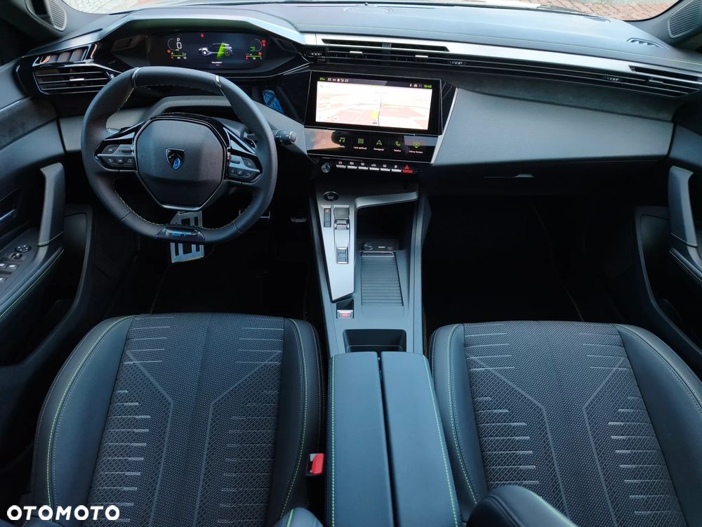 Peugeot 308 1.2 mHEV GT S&S e-DCS6 - 28