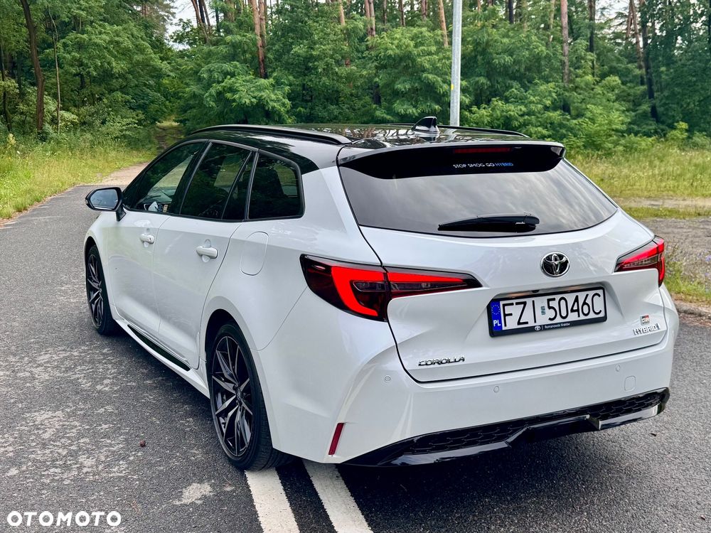 Toyota Corolla 2.0 Hybrid GR Sport Dynamic - 12