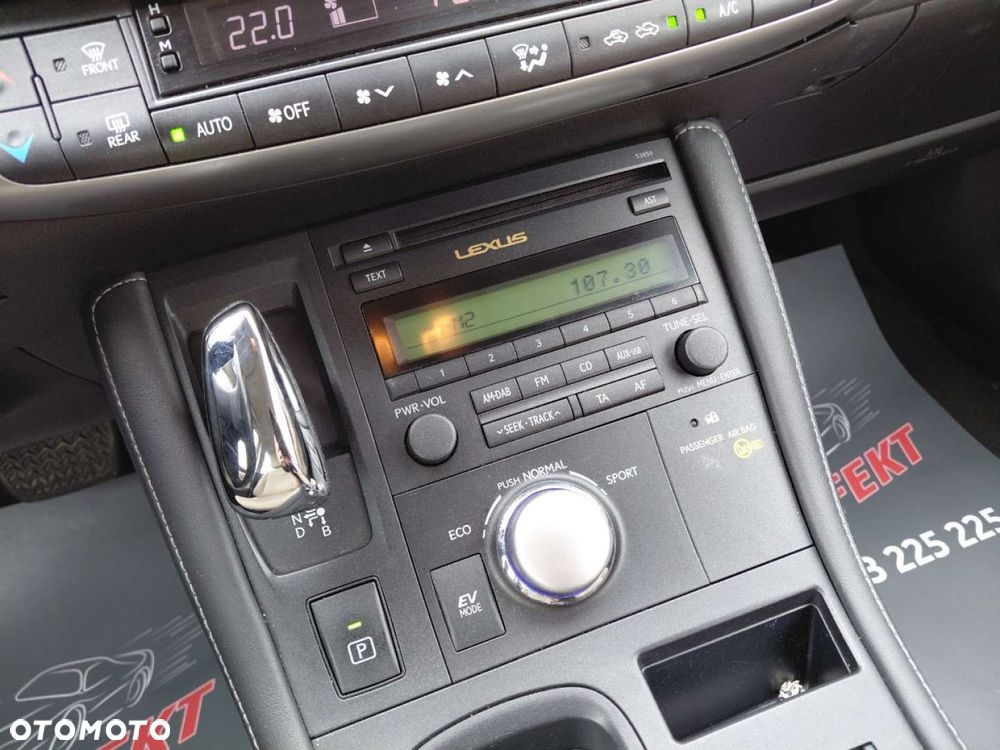 Lexus CT - 21