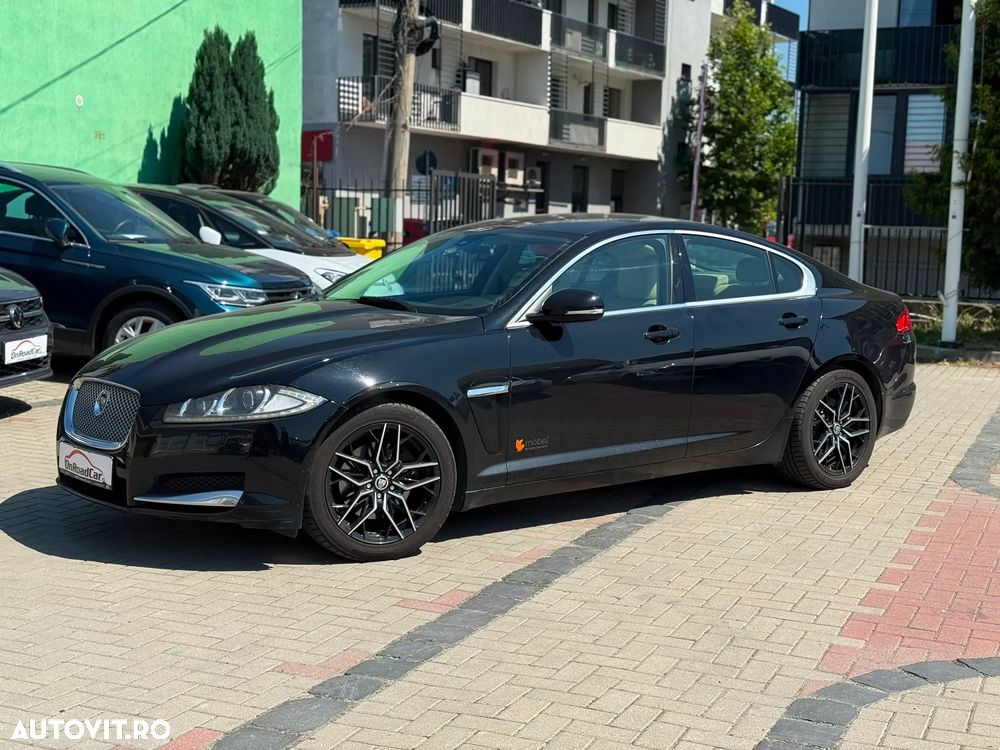 Jaguar XF - 20
