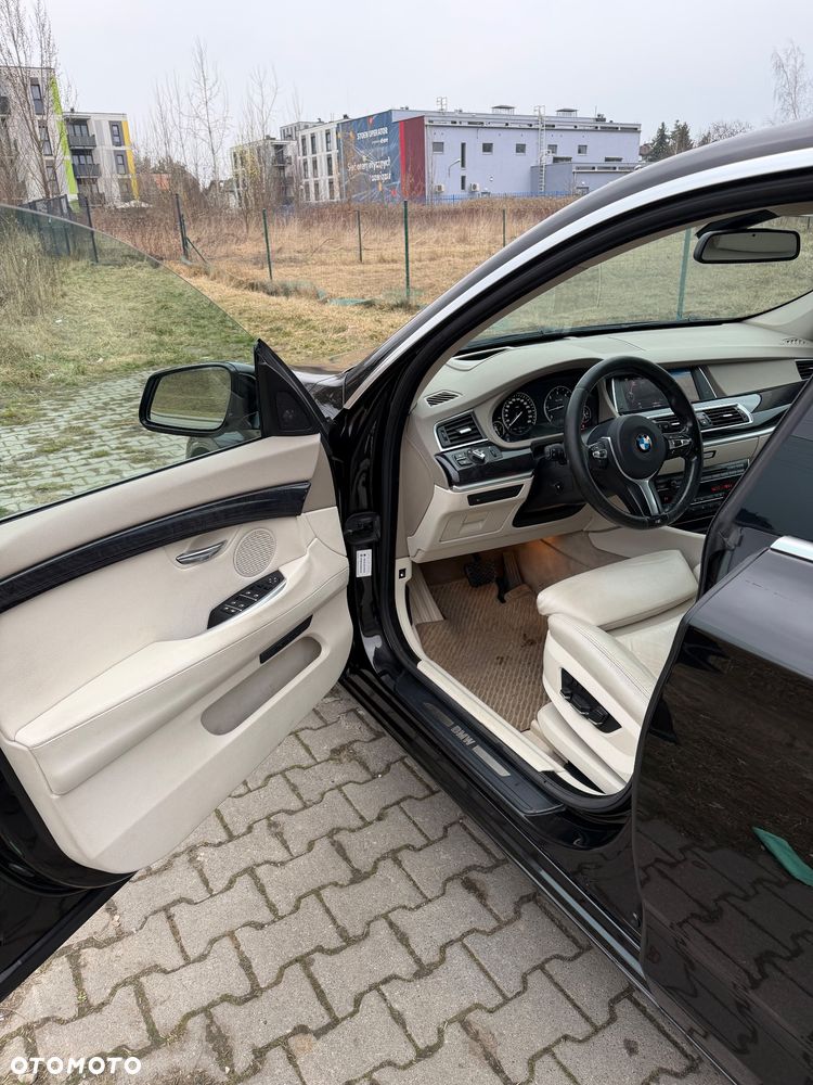 BMW 5GT 535d xDrive Tursimo Modern Line - 10