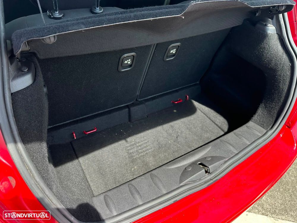 MINI 3 Portas One D - 16