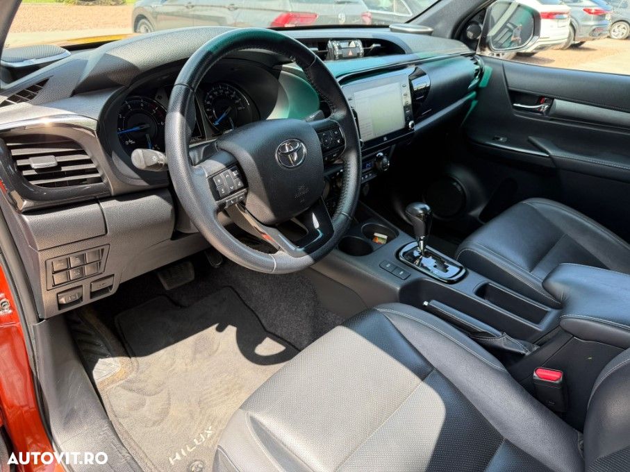 Toyota Hilux - 15