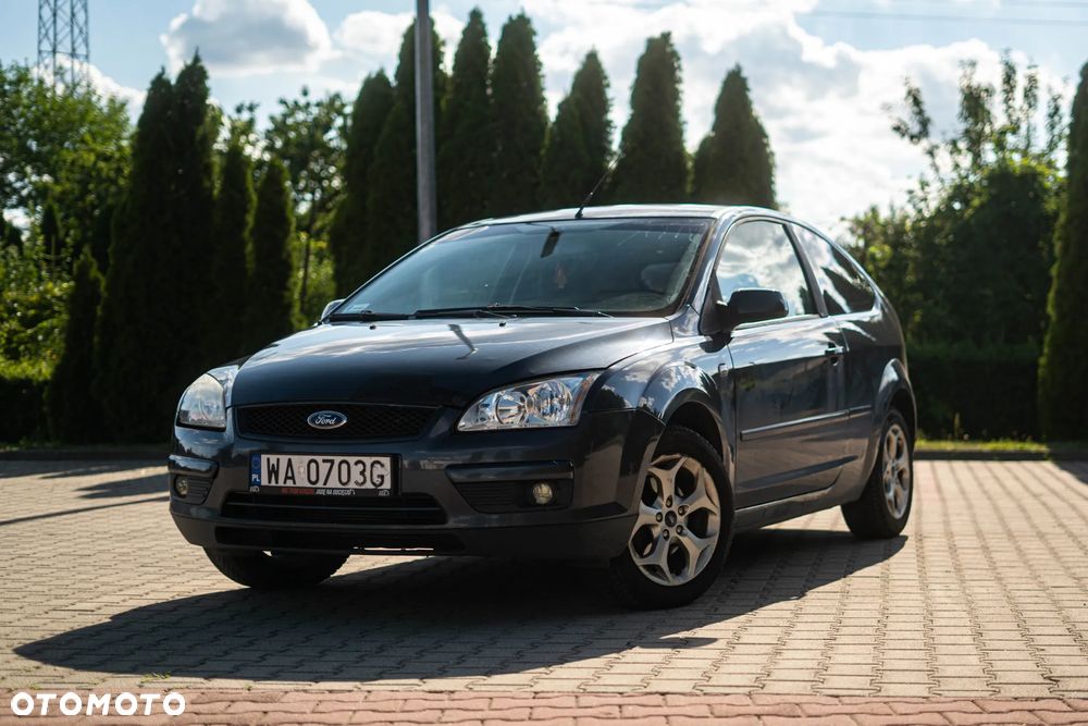 Ford Focus 1.4 Ambiente - 1