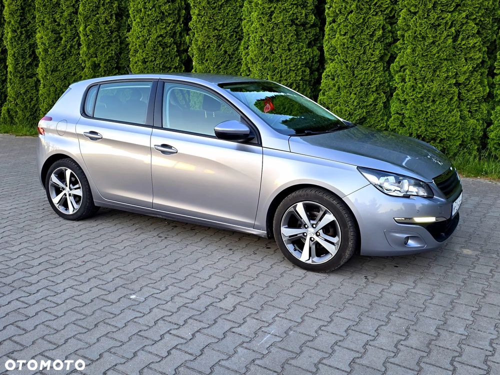 Peugeot 308 - 1