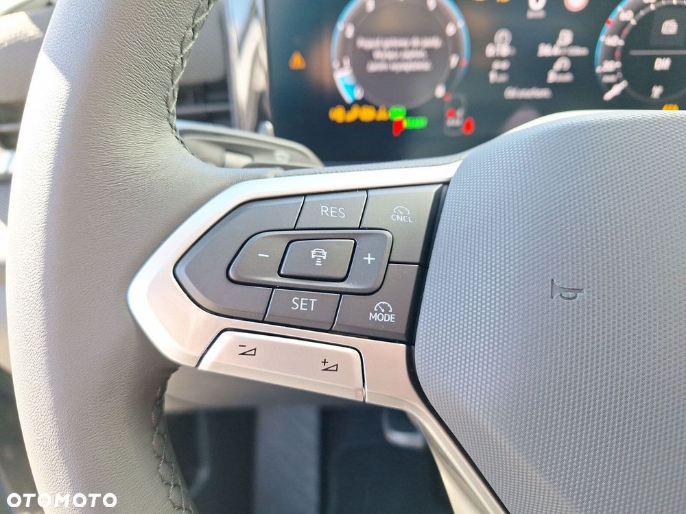 Volkswagen T-Roc - 22