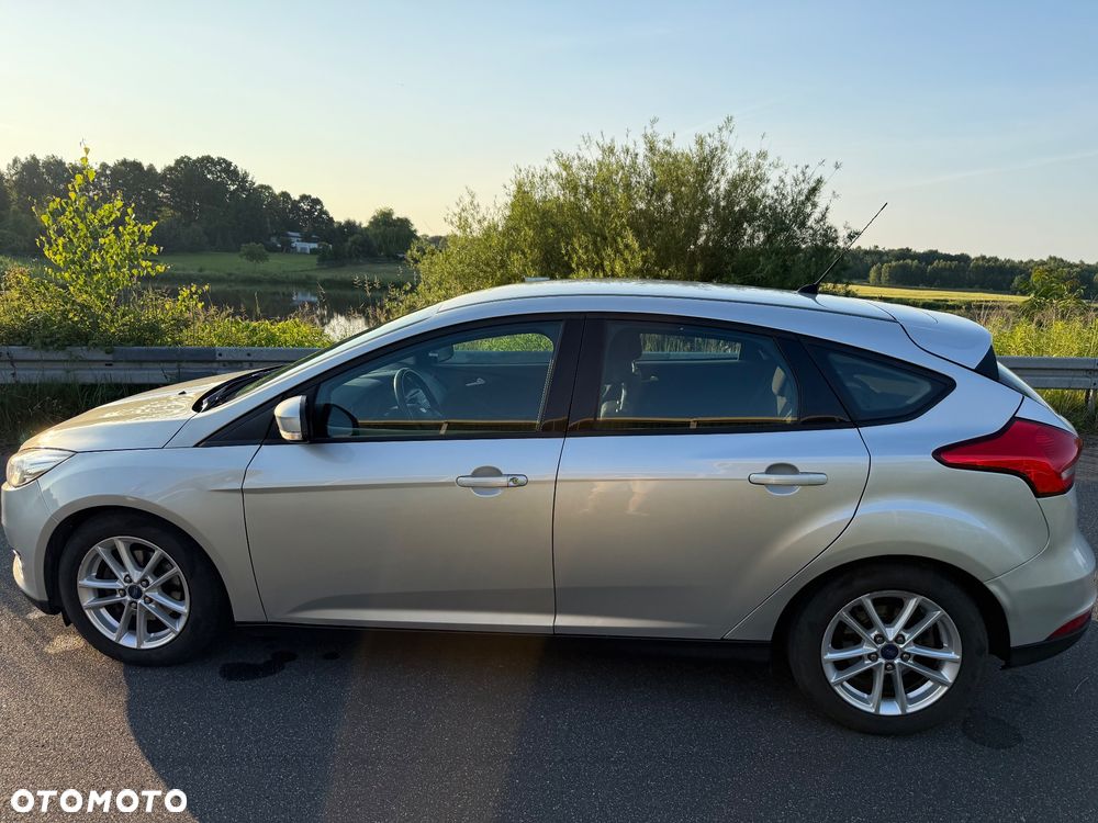 Ford Focus 1.5 TDCi Black Edition - 5