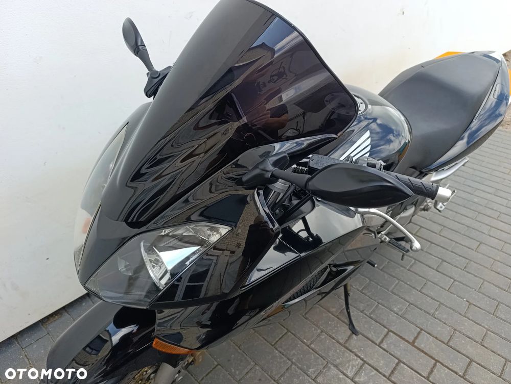 Honda VFR - 9
