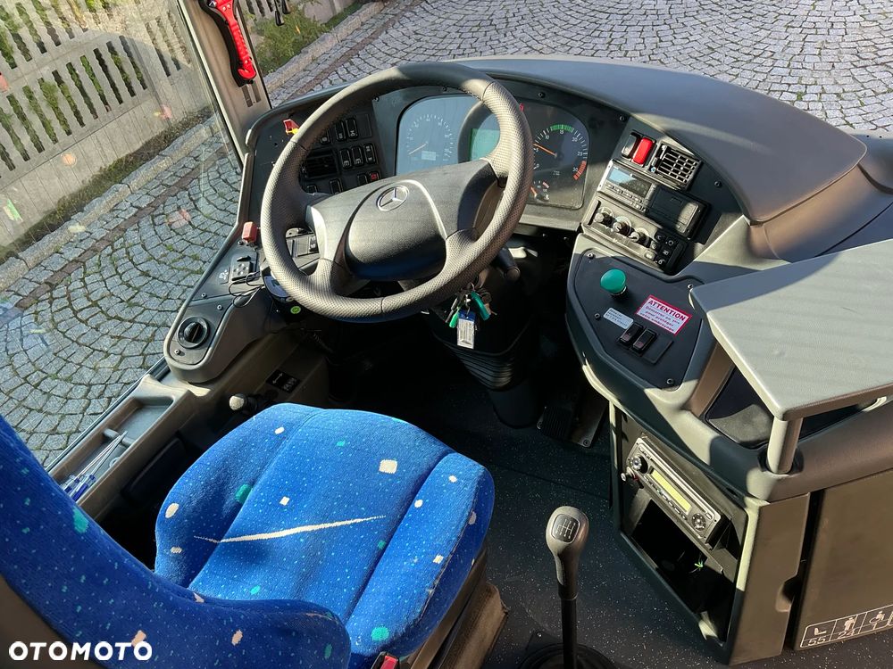 Mercedes-Benz INTOURO m - 37