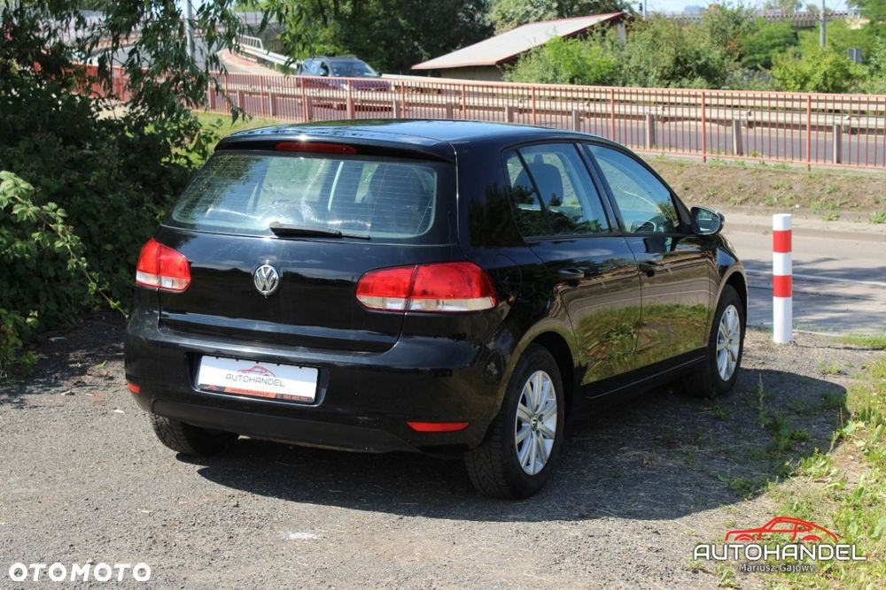 Volkswagen Golf - 6