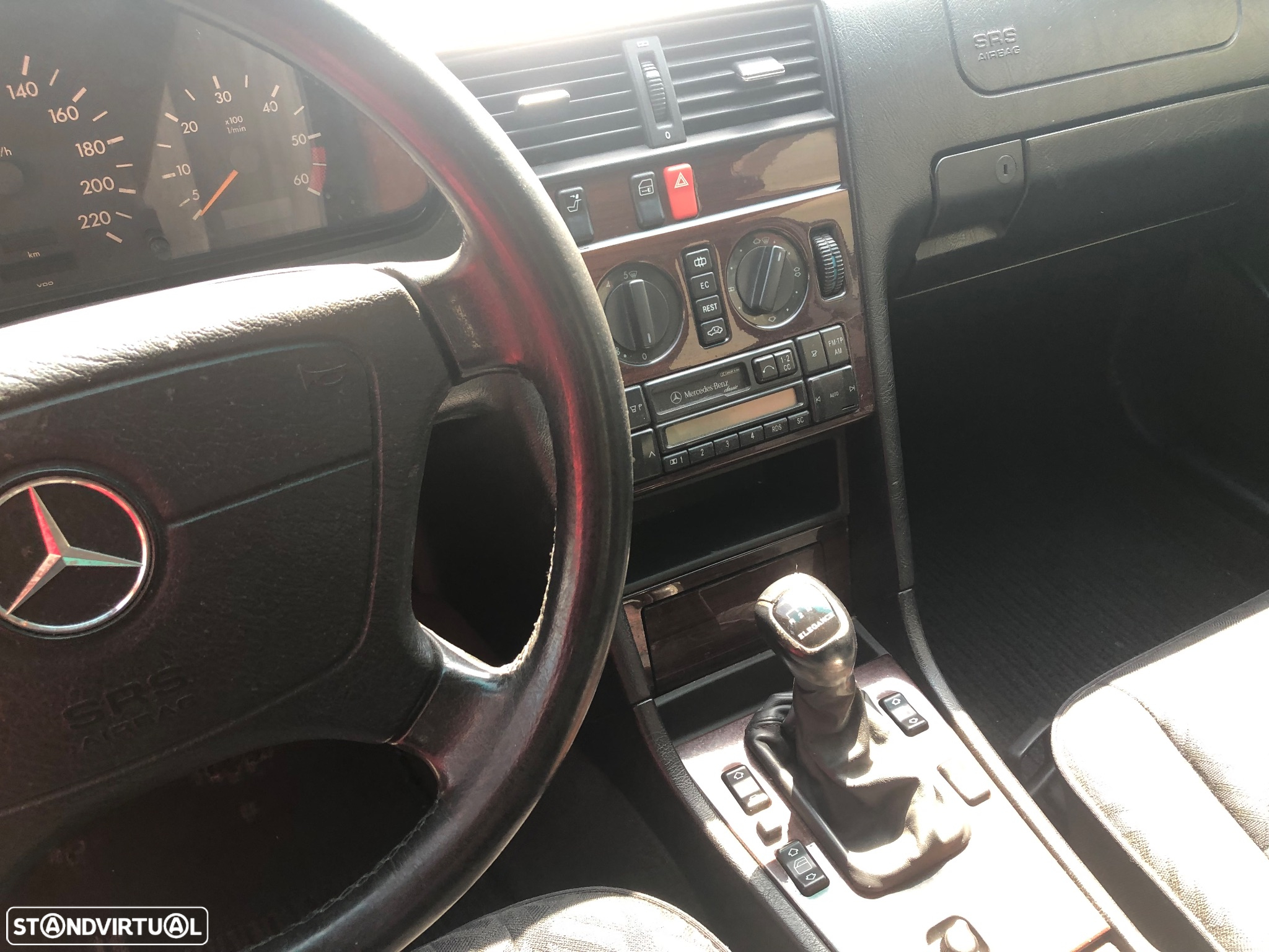 Mercedes-Benz C 220 D Elegance - 4