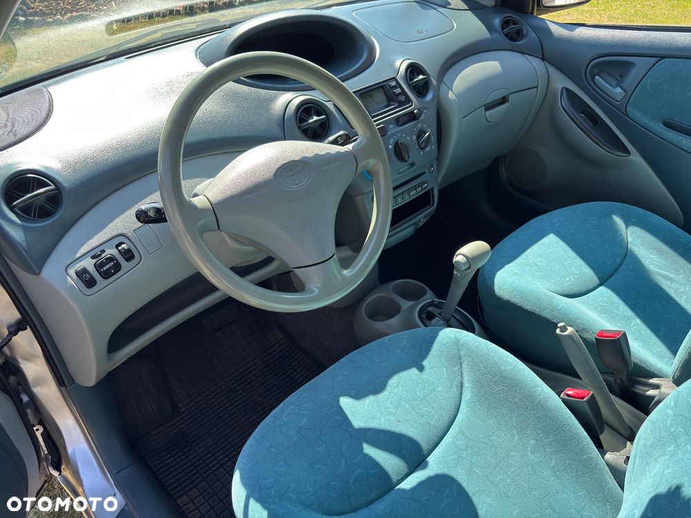 Toyota Yaris - 21