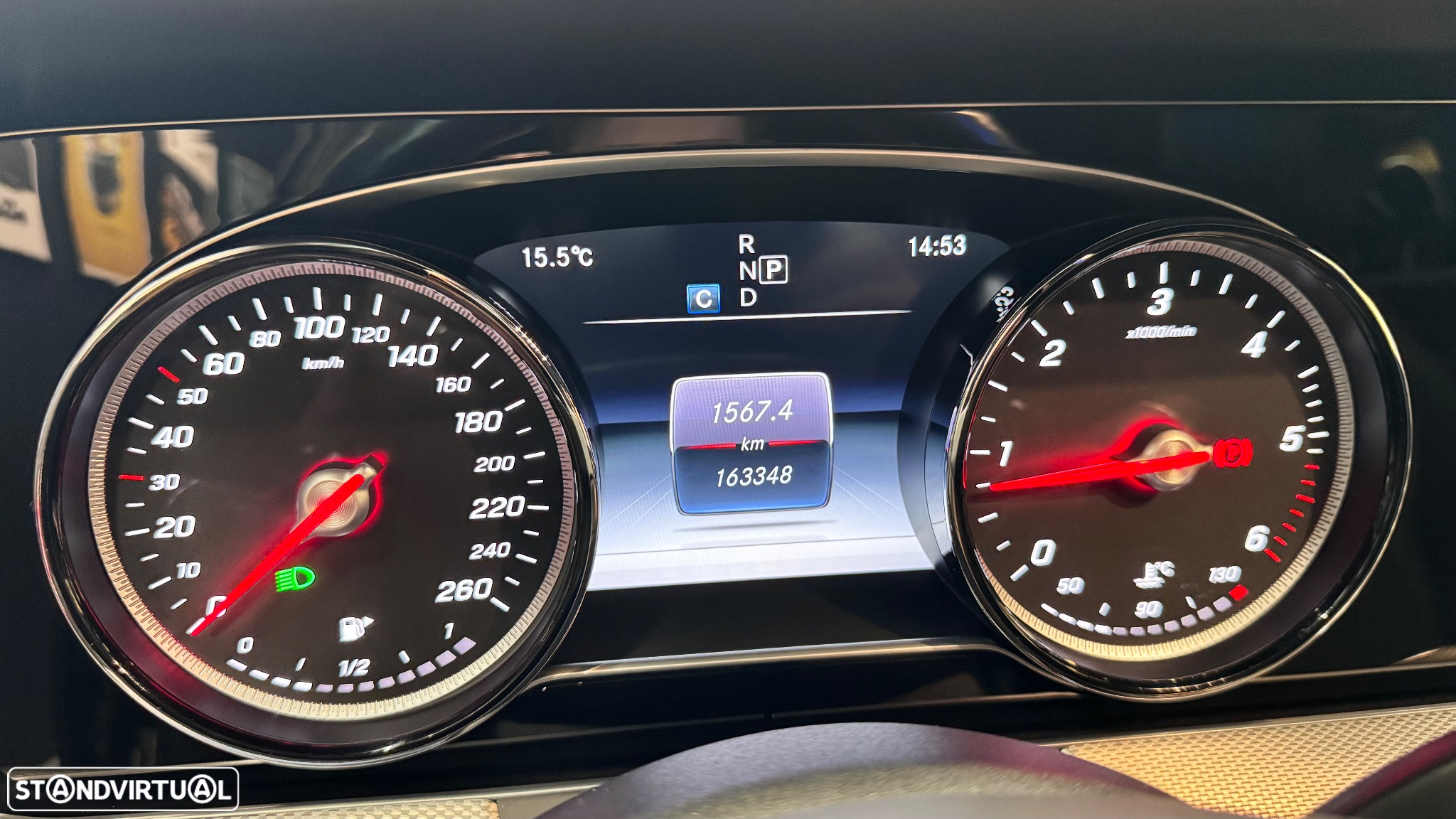 Mercedes-Benz E 220 d AMG - 11