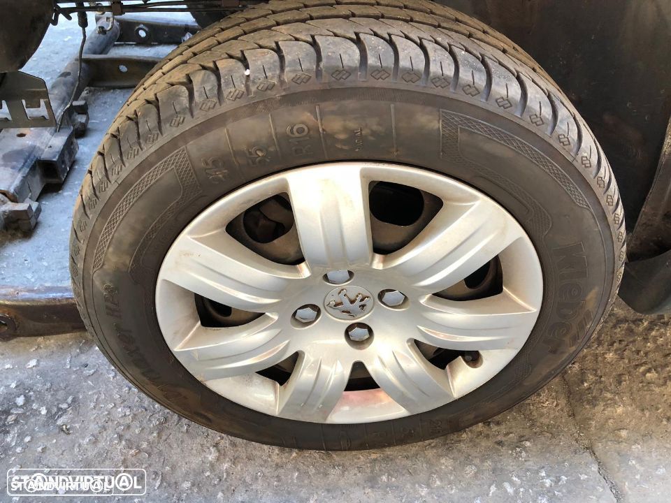 Peugeot Partner Tepee 1.6 Hdi de 2011 para peças - 6