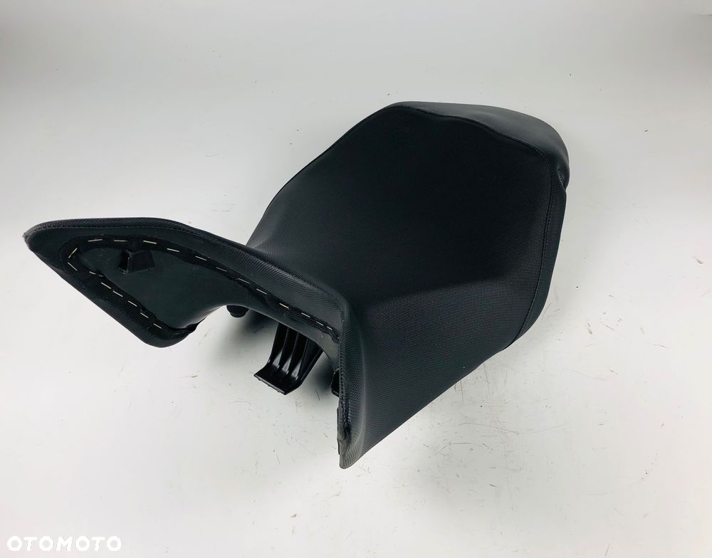 Triumph Speed Triple 1050 11-14 siedzenie kanapa fotel - 5