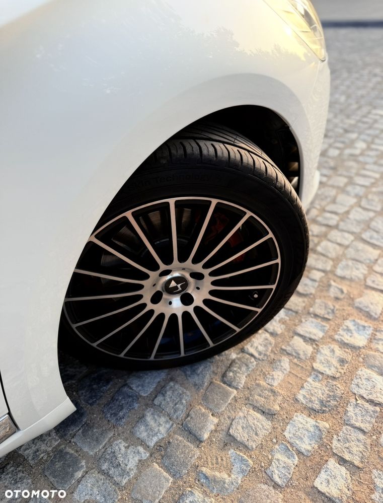 Citroën DS5 HDi 165 SportChic - 13