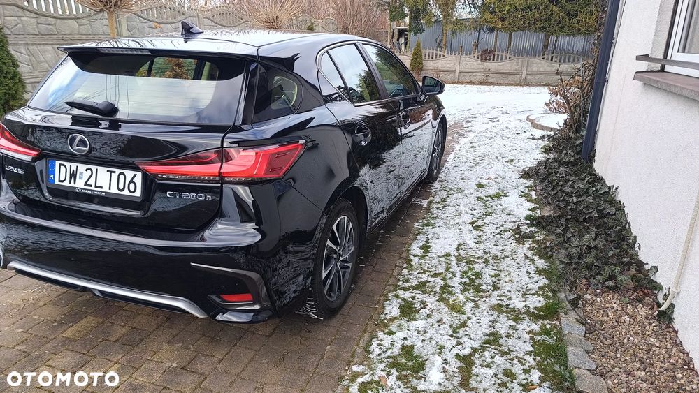 Lexus CT 200h Business Edition - 3