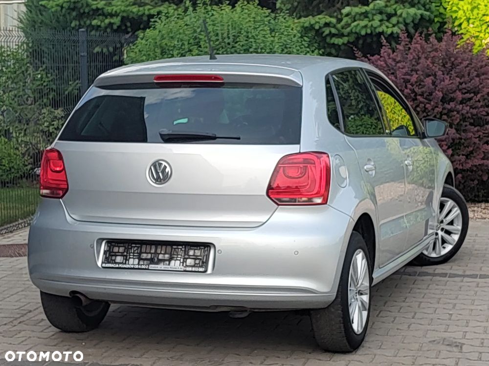 Volkswagen Polo 1.4 16V Highline DSG - 5