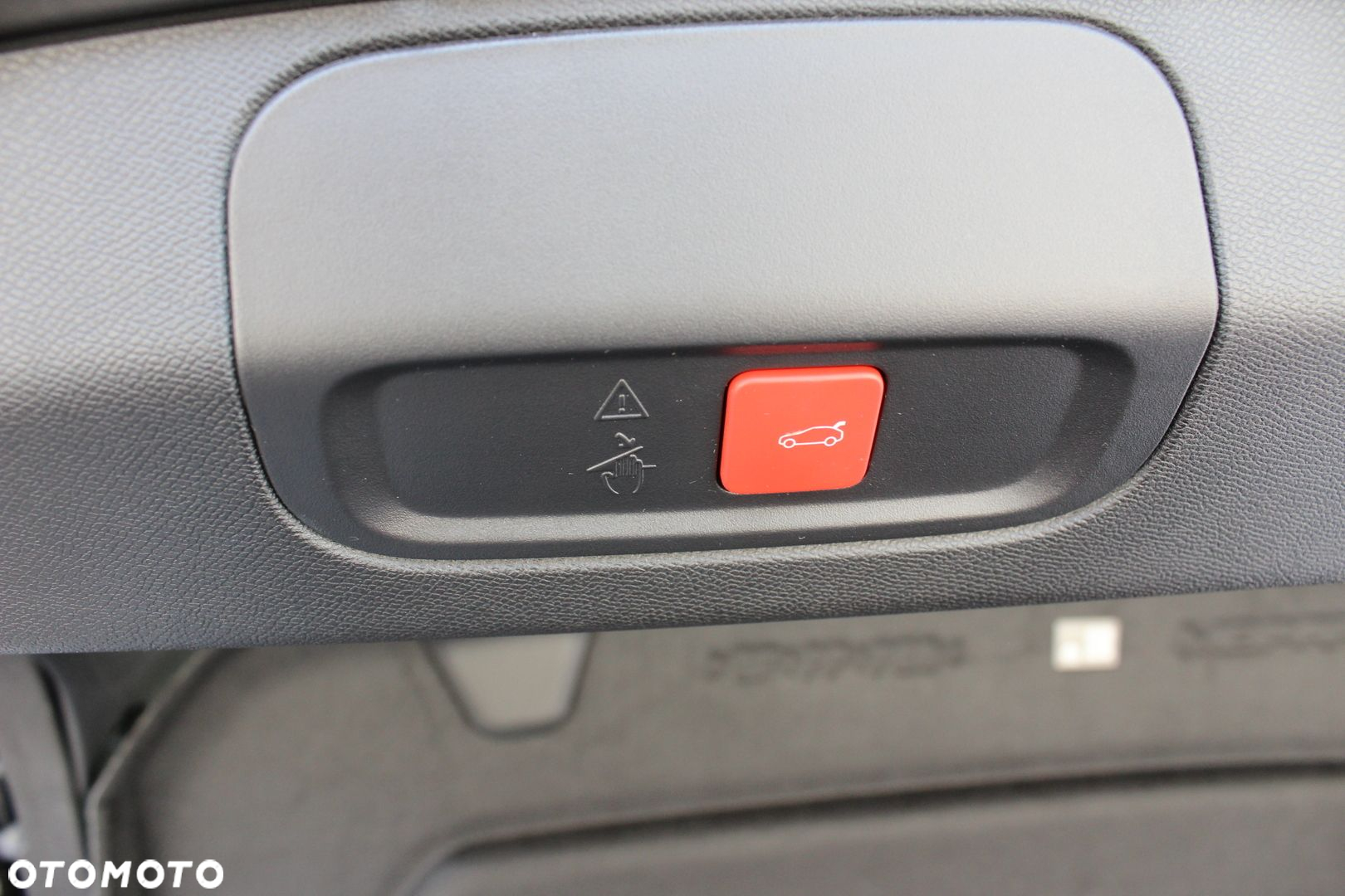 Peugeot 408 - 37
