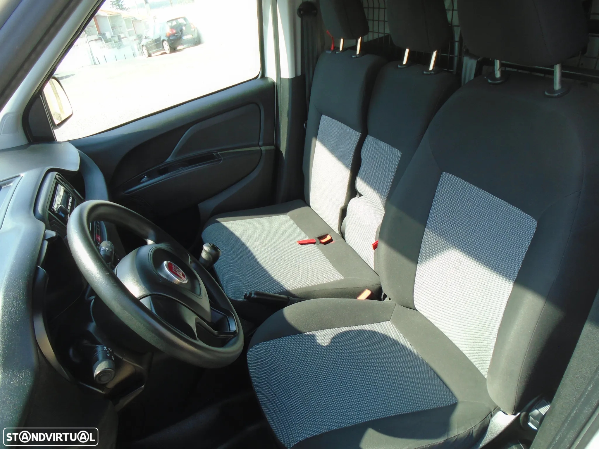 Fiat DOBLO 1.3 M-Jet 3 LUGARES 95 CV IVA DEDUTIVEL-NACIONAL - 10