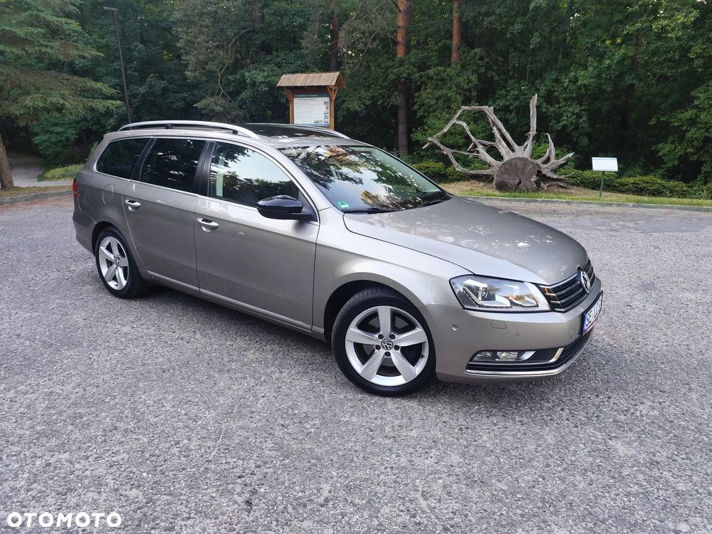 Volkswagen Passat 2.0 TDI DPF BlueMotion Technology Highline - 30