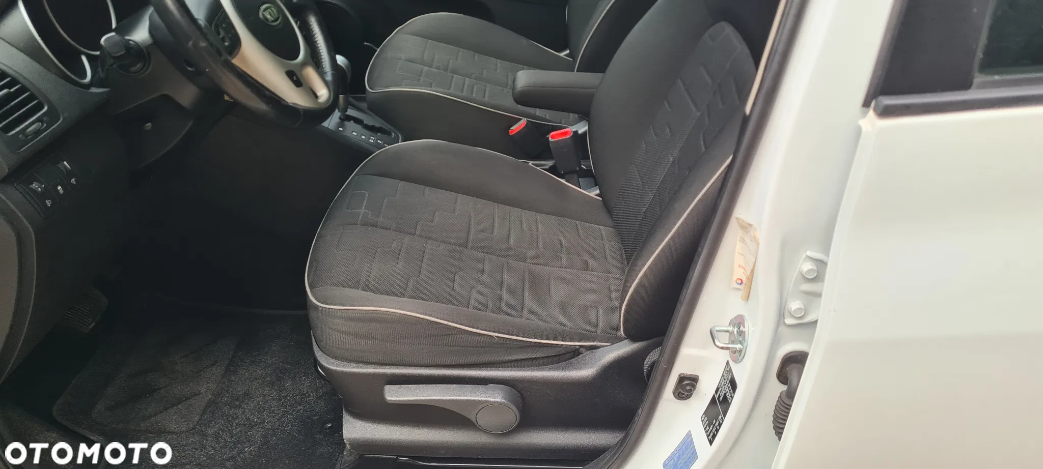 Kia Venga 1.6 Business Line - 13