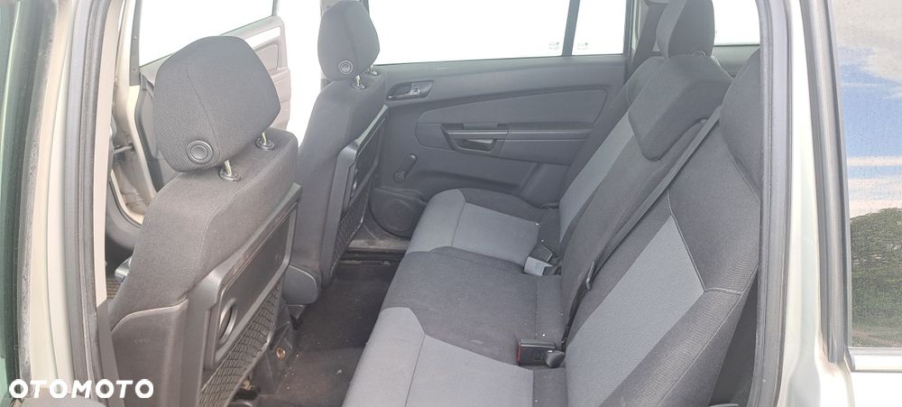 Opel Zafira - 7