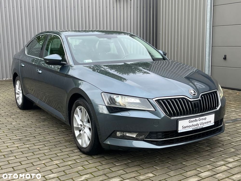 Skoda Superb 2.0 TDI Ambition - 4