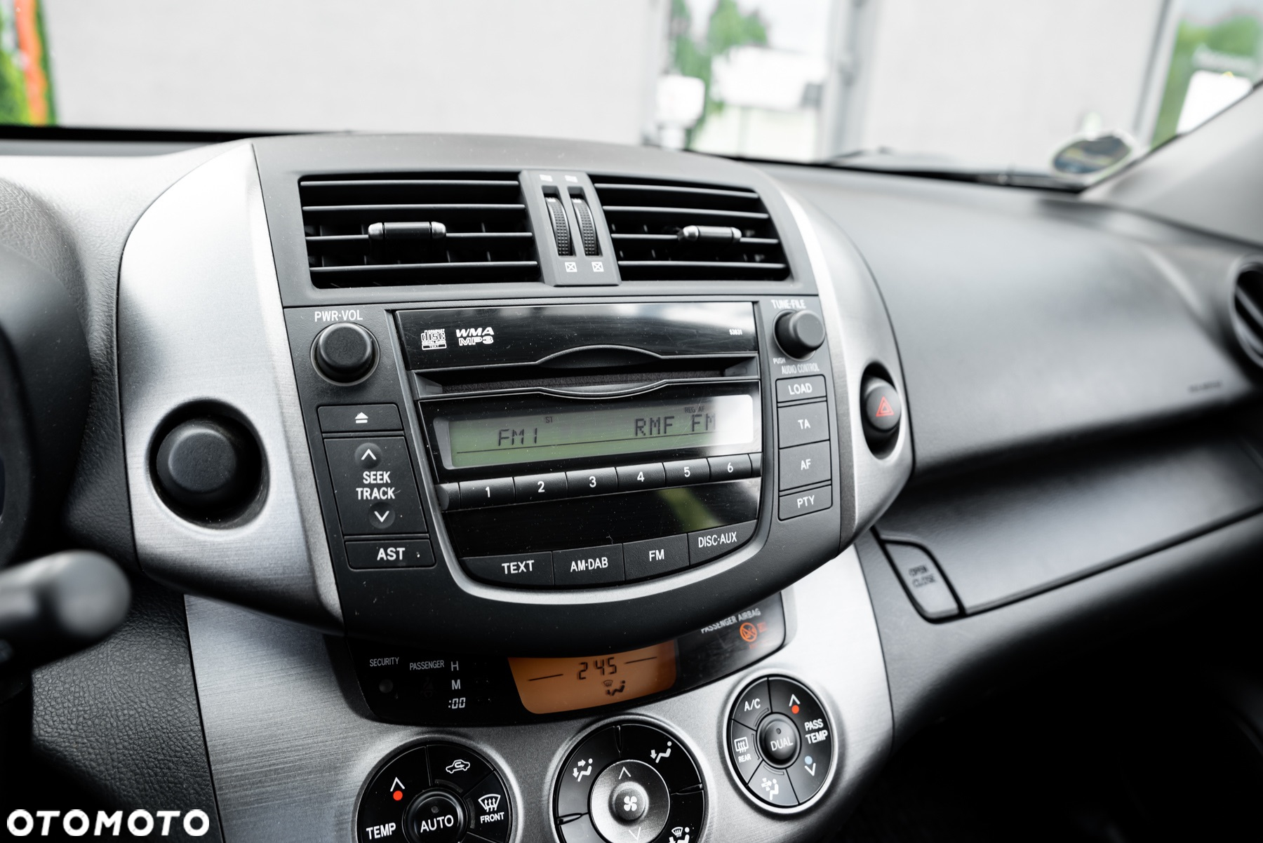 Toyota RAV4 2.0 VVT-i Luna - 29