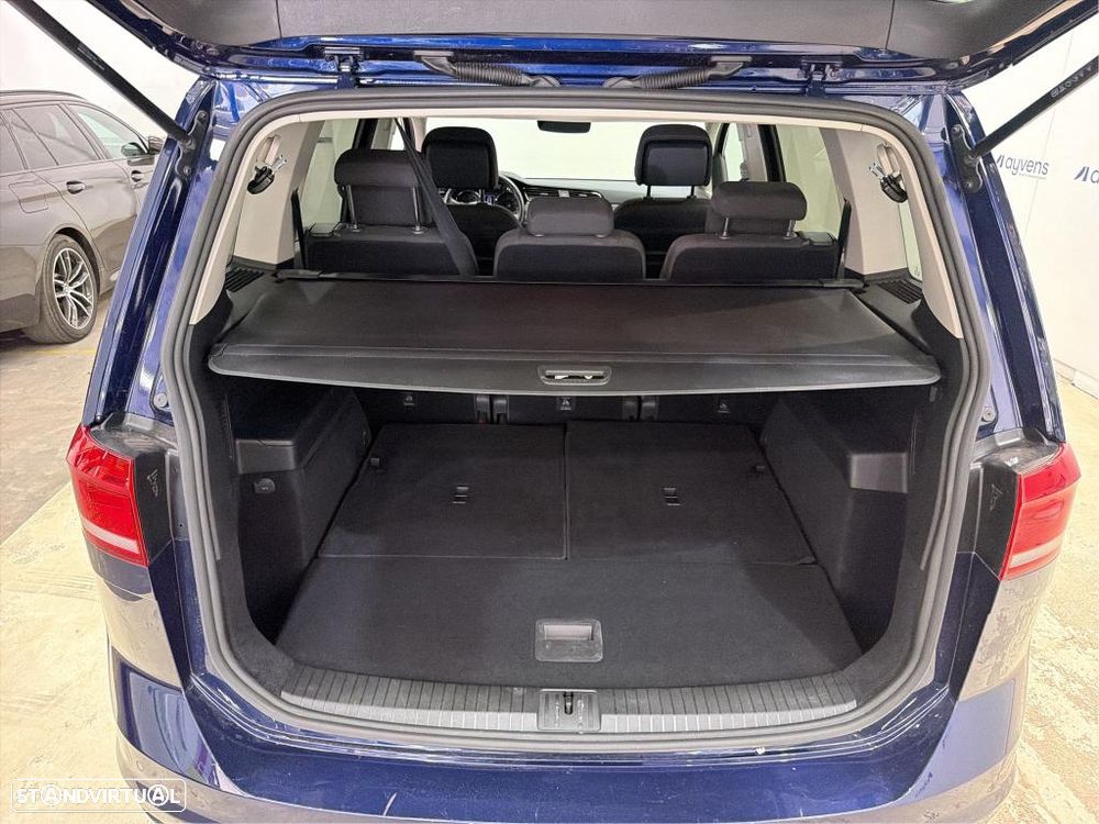 VW Touran 2.0 TDI Confortline - 9