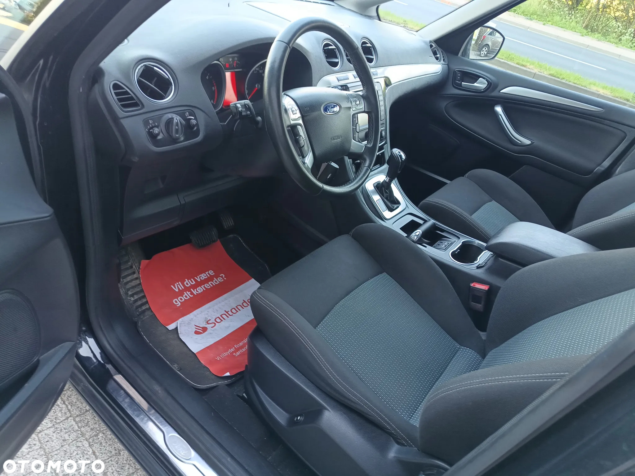 Ford S-Max - 8
