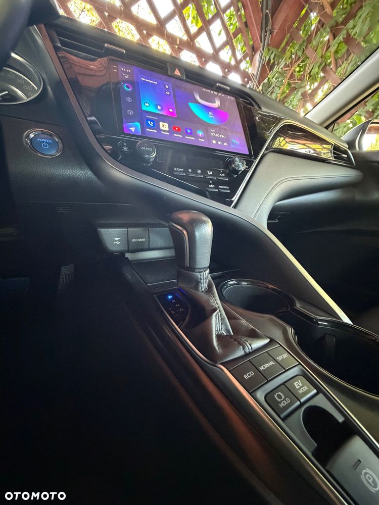 Toyota Camry 2.5 Hybrid Comfort CVT - 19