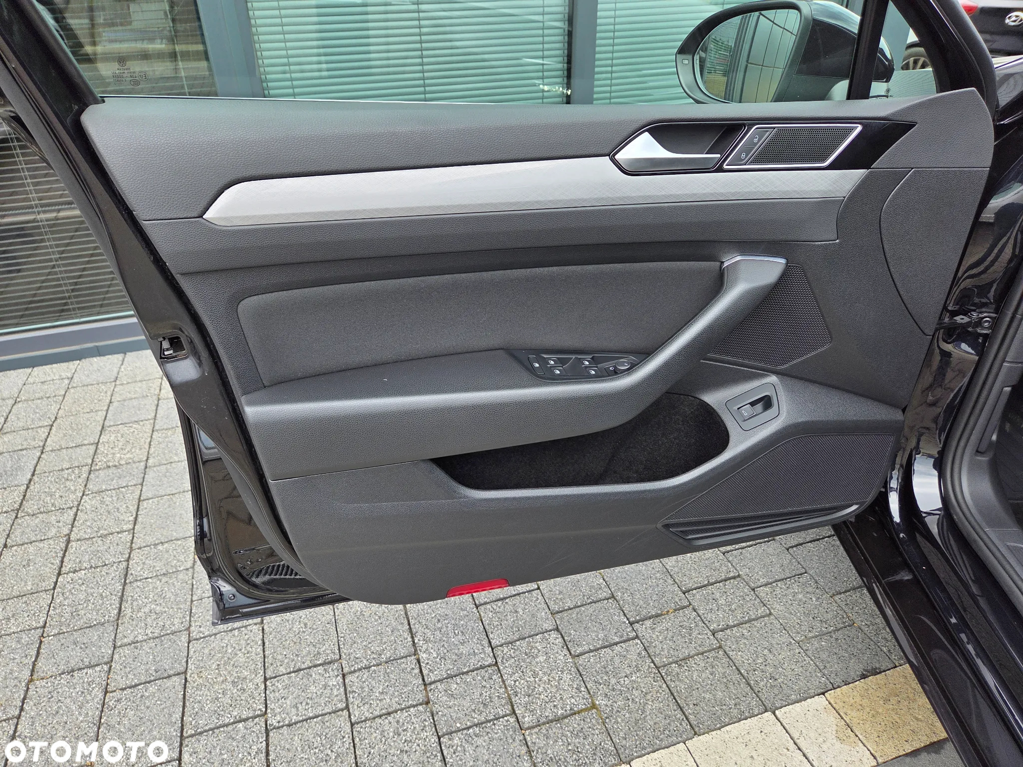 Volkswagen Passat 2.0 TDI EVO Business - 23