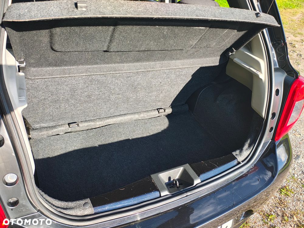 Nissan Micra - 16