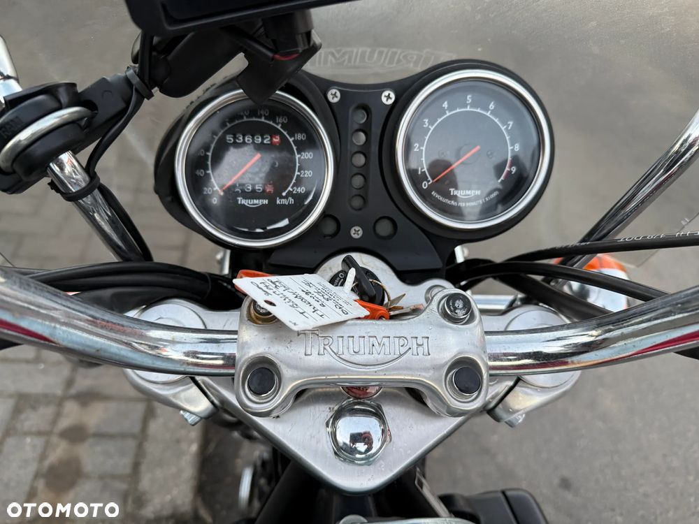 Triumph Thunderbird - 10