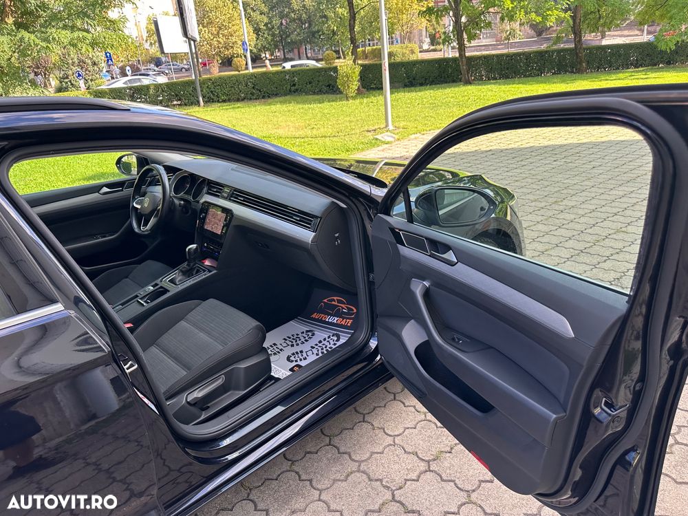 Volkswagen Passat - 34