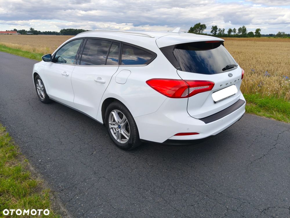 Ford Focus 1.5 EcoBlue Start-Stopp-System COOL&CONNECT DESIGN - 4