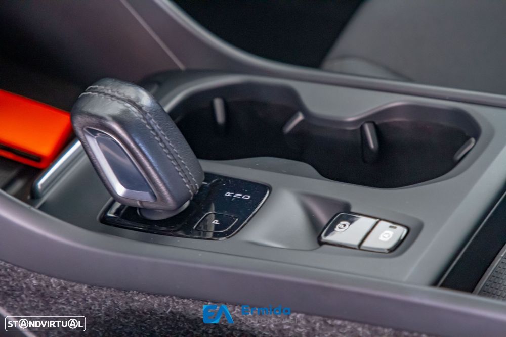 Volvo XC 40 - 35