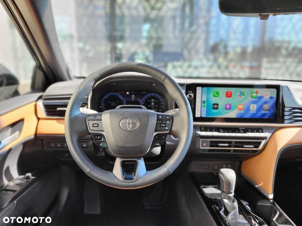 Toyota Camry - 15