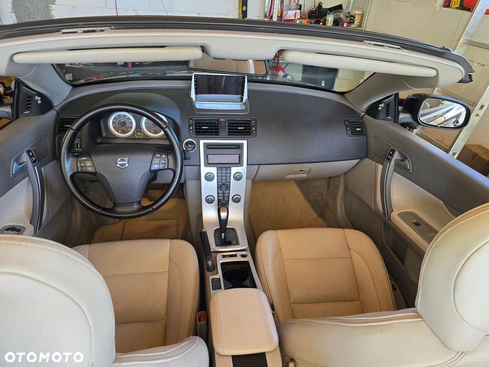 Volvo C70 T5 Summum - 17