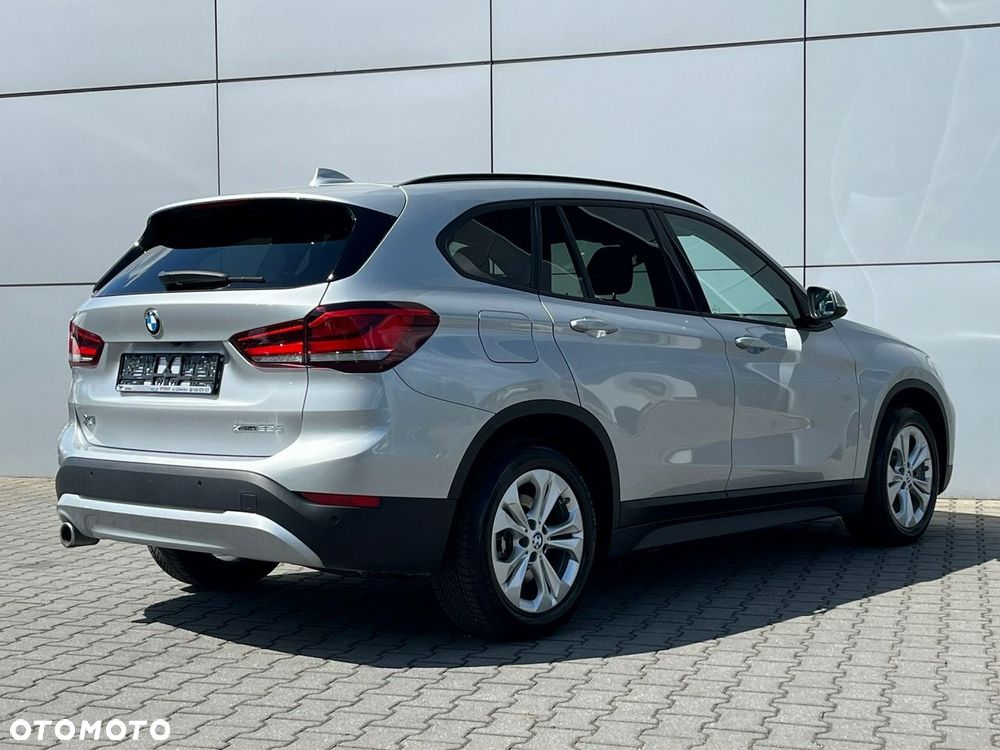 BMW X1 xDrive25e Advantage - 9