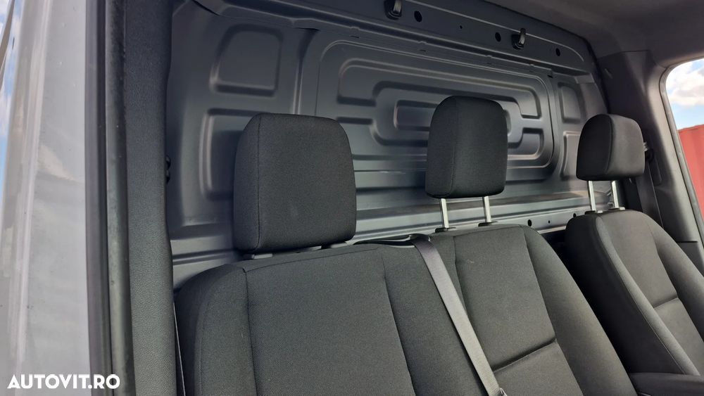Mercedes-Benz Sprinter - 9